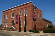 Archivo:Wiregrass Museum of Art, Dothan, Alabama