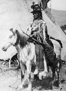 Archivo:Chief Looking Glass-Nez Perce-1871-cropped