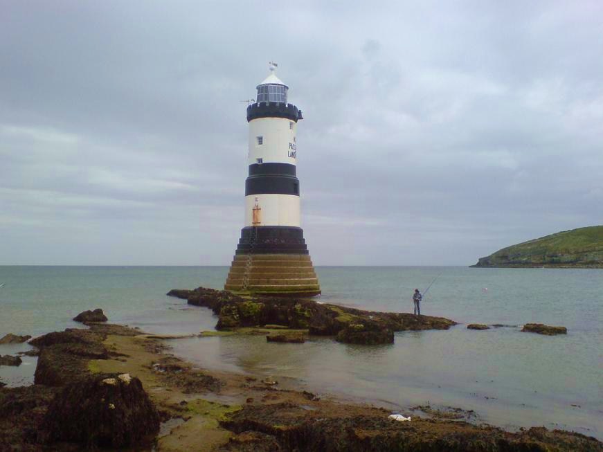 TrwynDuLighthouse.jpg