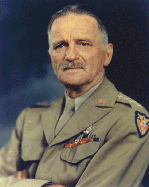 Archivo:Carl Spaatz, Air Force photo portrait, color