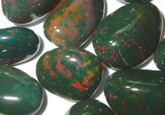 Archivo:Bloodstone gems stone