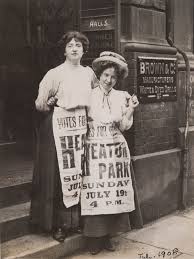 Archivo:WSPU Suffrage Women, Patricia Woodlock and Mabel Capper on right