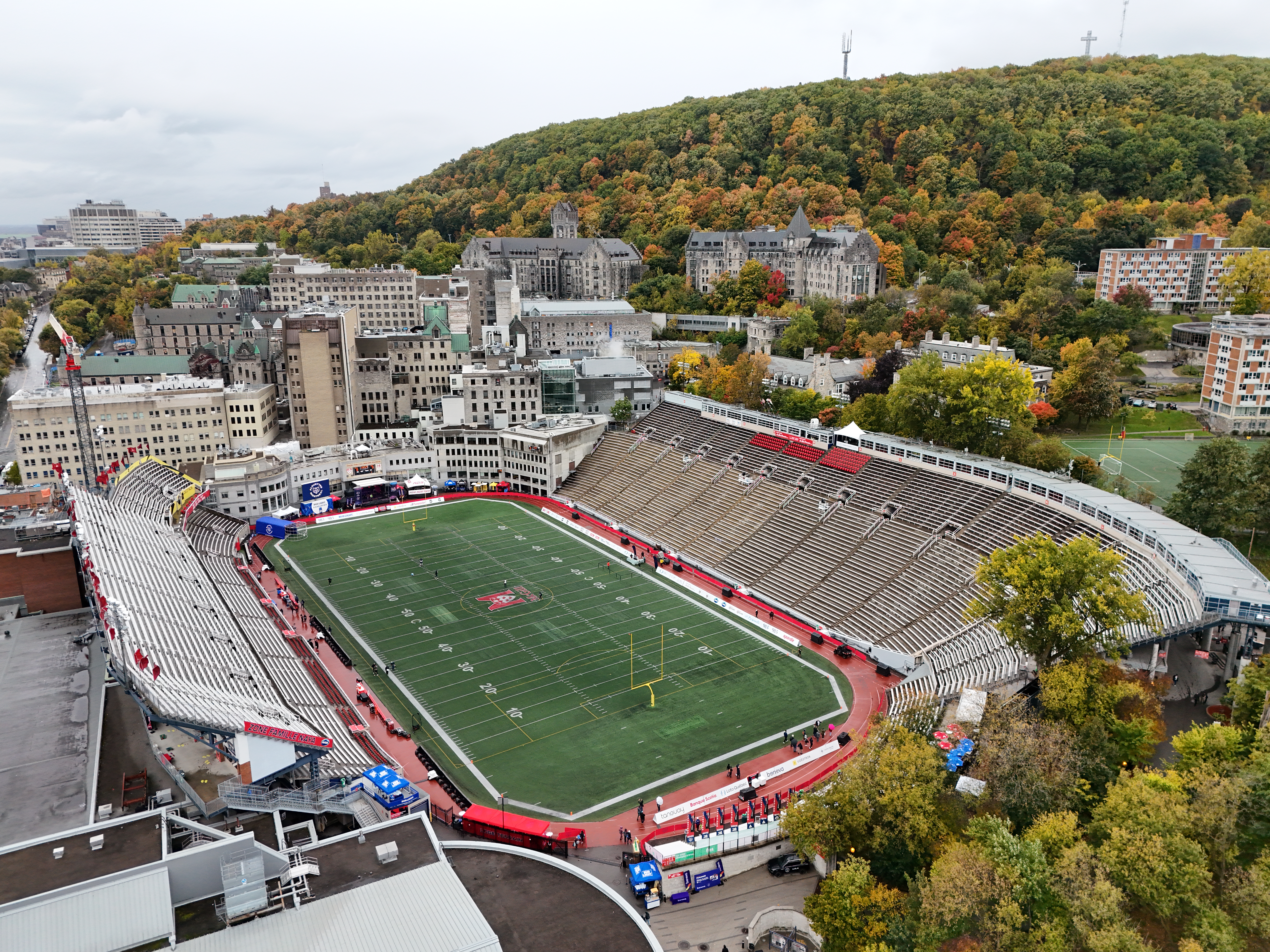 Percival Molson Memorial Stadium, Montreal, Quebec.jpg