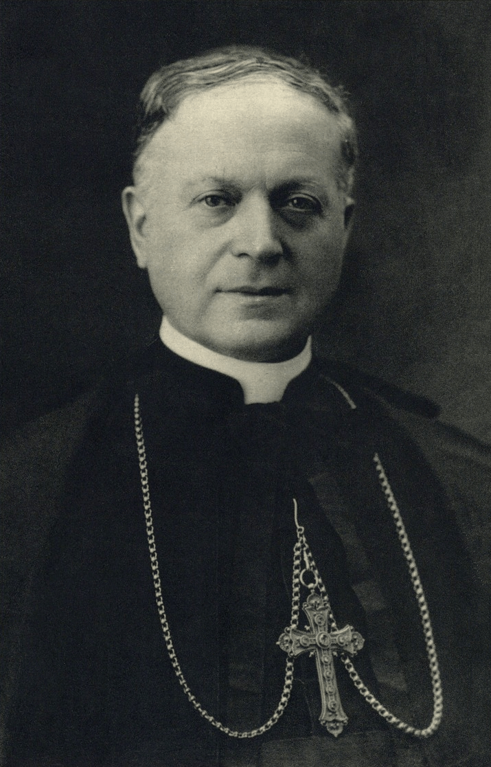 Sua Eminência o Senhor Cardinal Tedeschini, Legado do Sumo Pontífice - Flama (12Out1951).png
