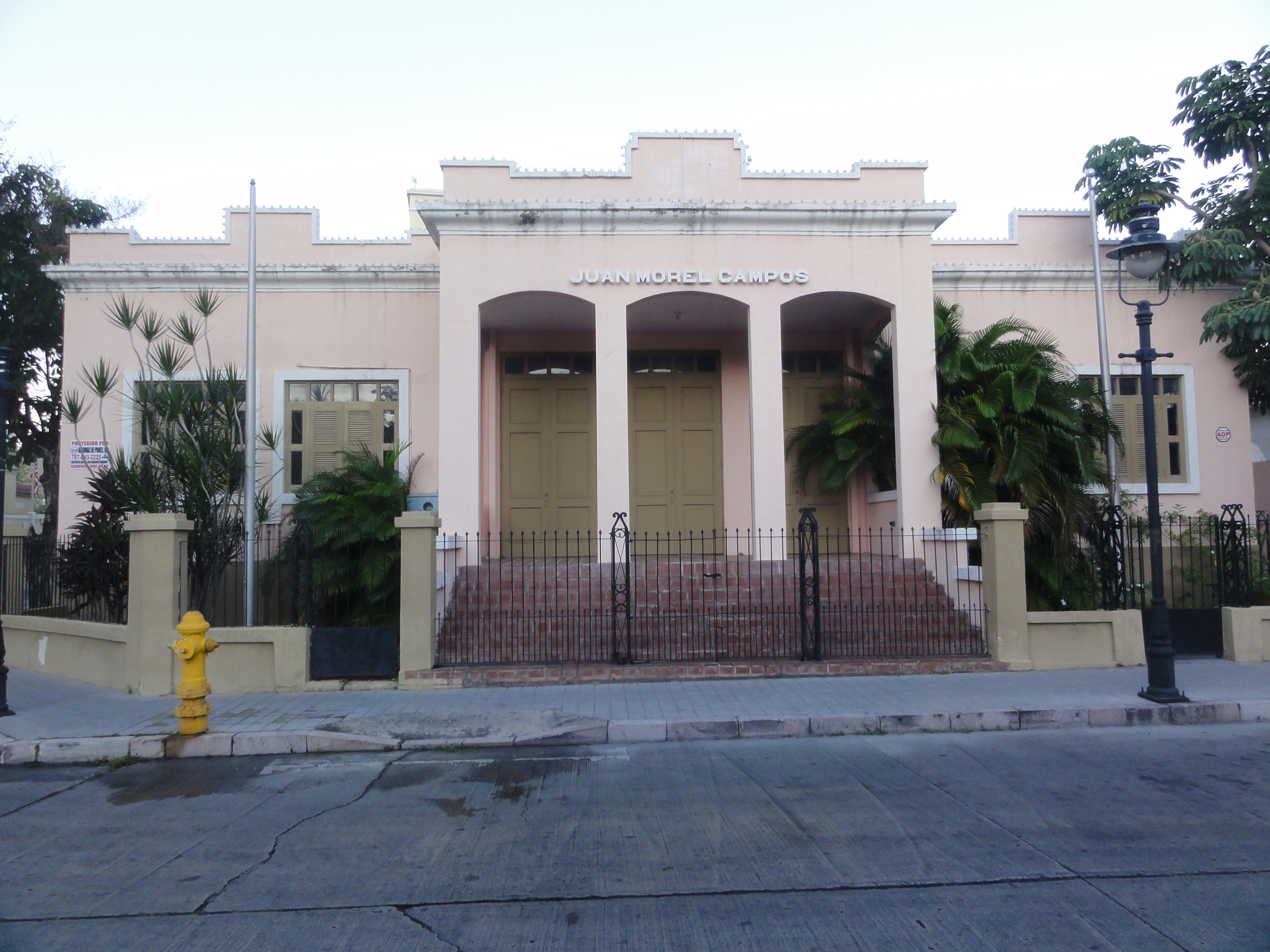 Edificio Juan Morel Campos, Antigua Sede Escuela de Música de Ponce, en Barrio Tercero, Ponce, Puerto Rico.jpg