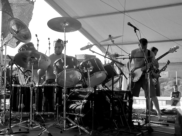 Pelican performing at Sant Feliu Fest 2004.jpg