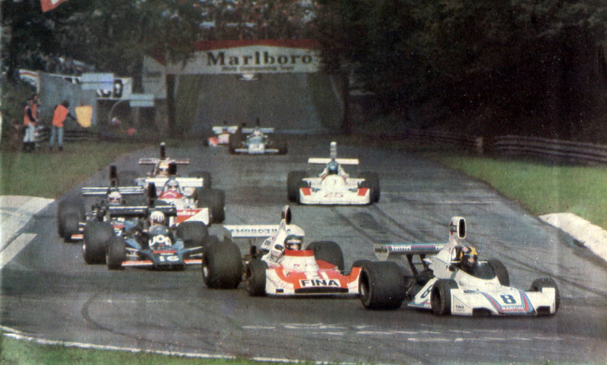 1975 Italian GP - A group at the Mirabello chicane.jpg