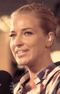 Burcu Esmersoy (cropped).jpg