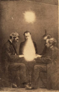 Archivo:John Beattie Eugene Rochas seance