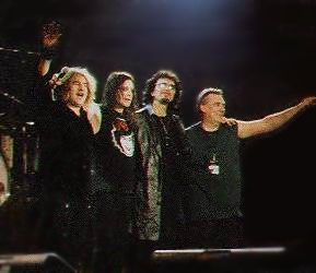 Archivo:Black Sabbath 1999-12-16 Stuttgart-cropped