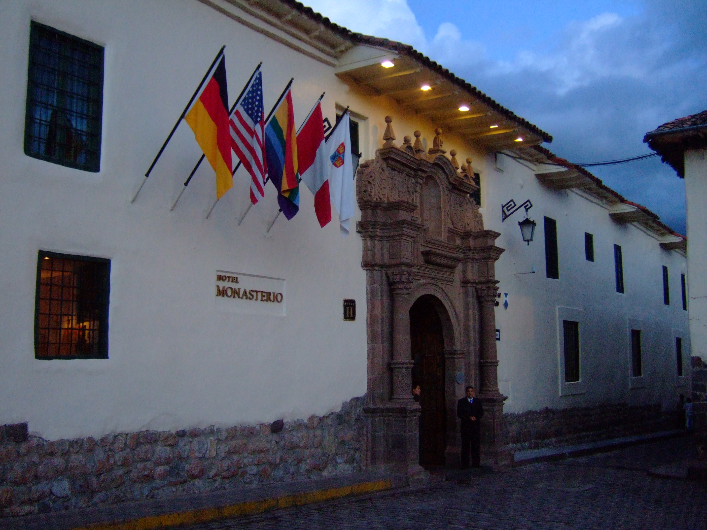 Hotel Monasterio.jpg
