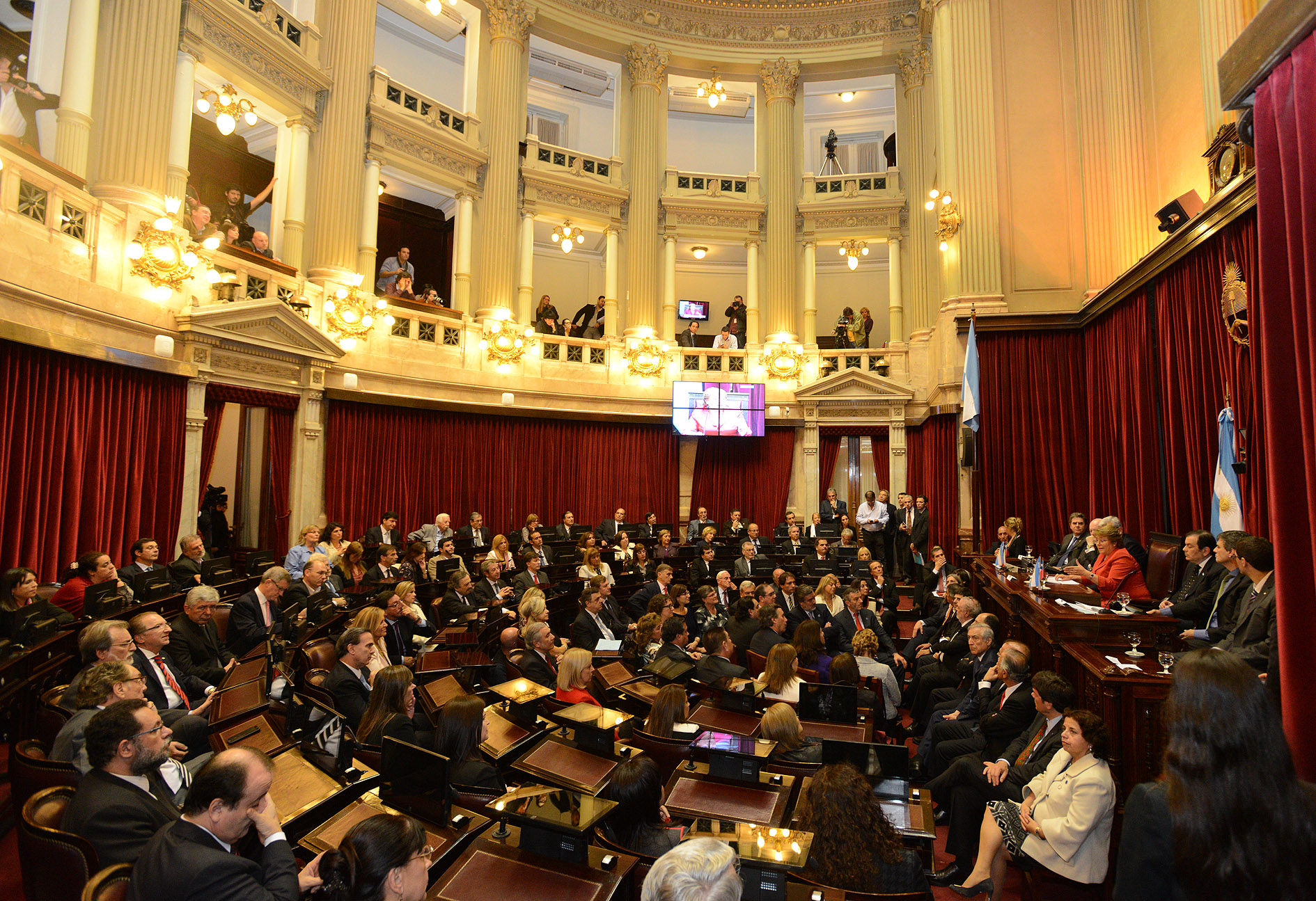 Michelle Bachelet at the Argentine Senate.jpg