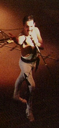 Archivo:Queen 1984 0009