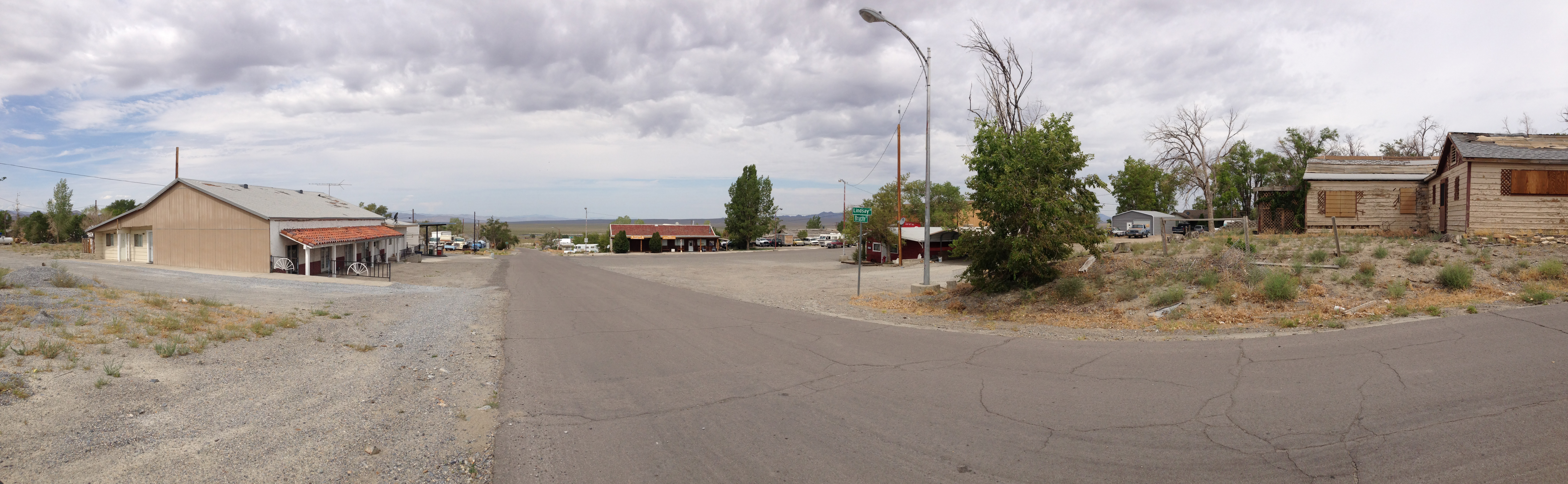 2014-07-28 10 20 40 Panorama of central Gabbs, Nevada.JPG