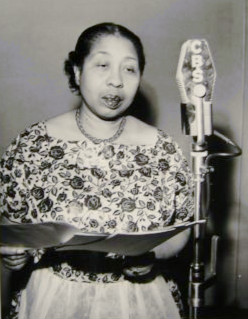 Amanda randolph beulah radio 1953 1954edited.jpg