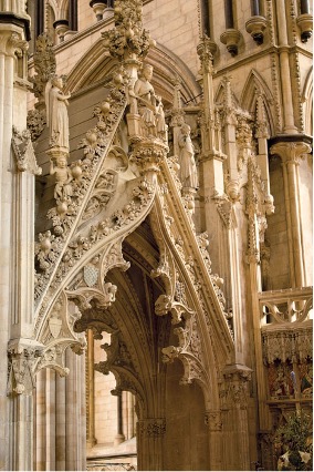 Archivo:Percy Tomb. Beverley Minster