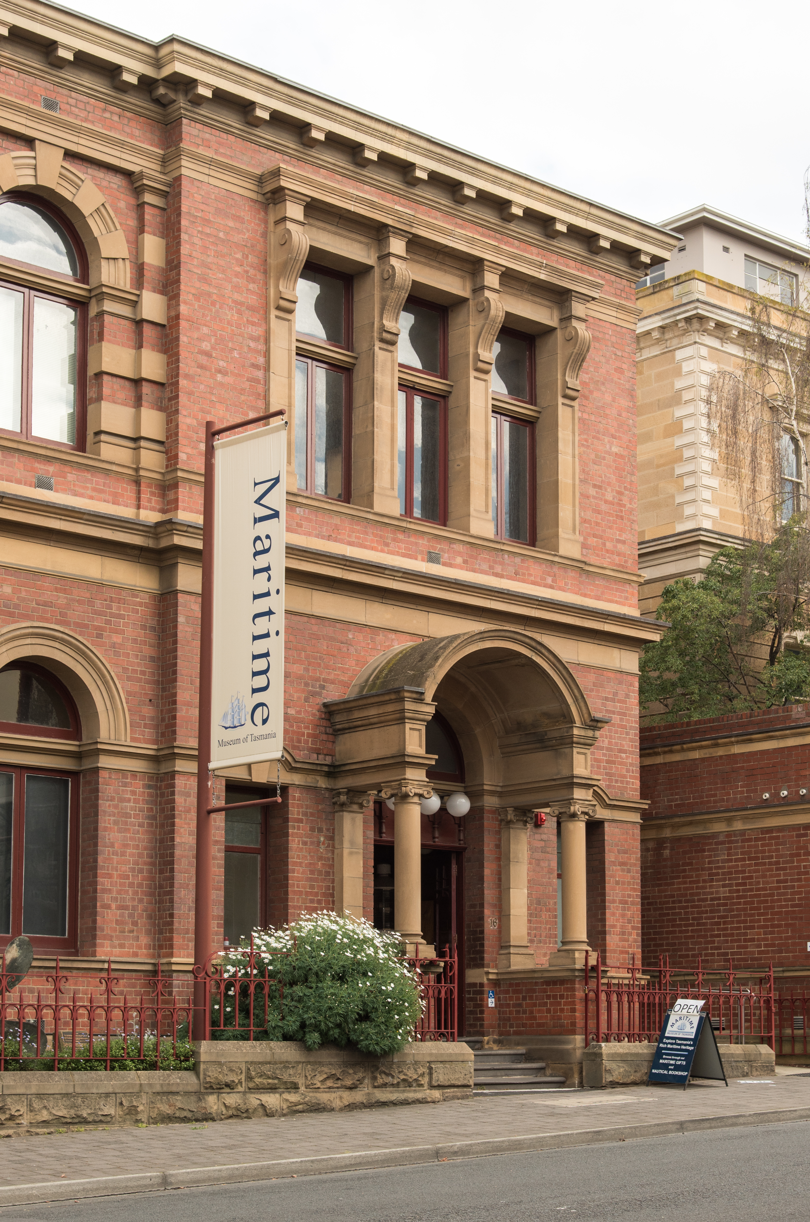 Maritime Museum of Tasmania.jpg