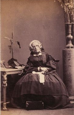 Archivo:Harriet Martineau (1802-1876)