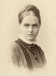 Portrait Minna Cauer 1870 Prümm (cropped).jpg