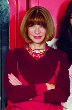 Archivo:Victoria Beckham becomes international ambassador for GREAT campaign (6886222987) (cropped - Anna Wintour)