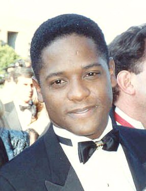 Archivo:Blair Underwood at the 41st Emmy Awards cropped