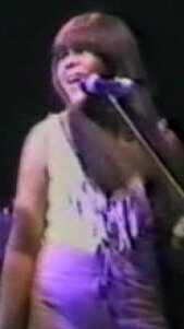 BobDylanClydieKing1981 (cropped).jpg