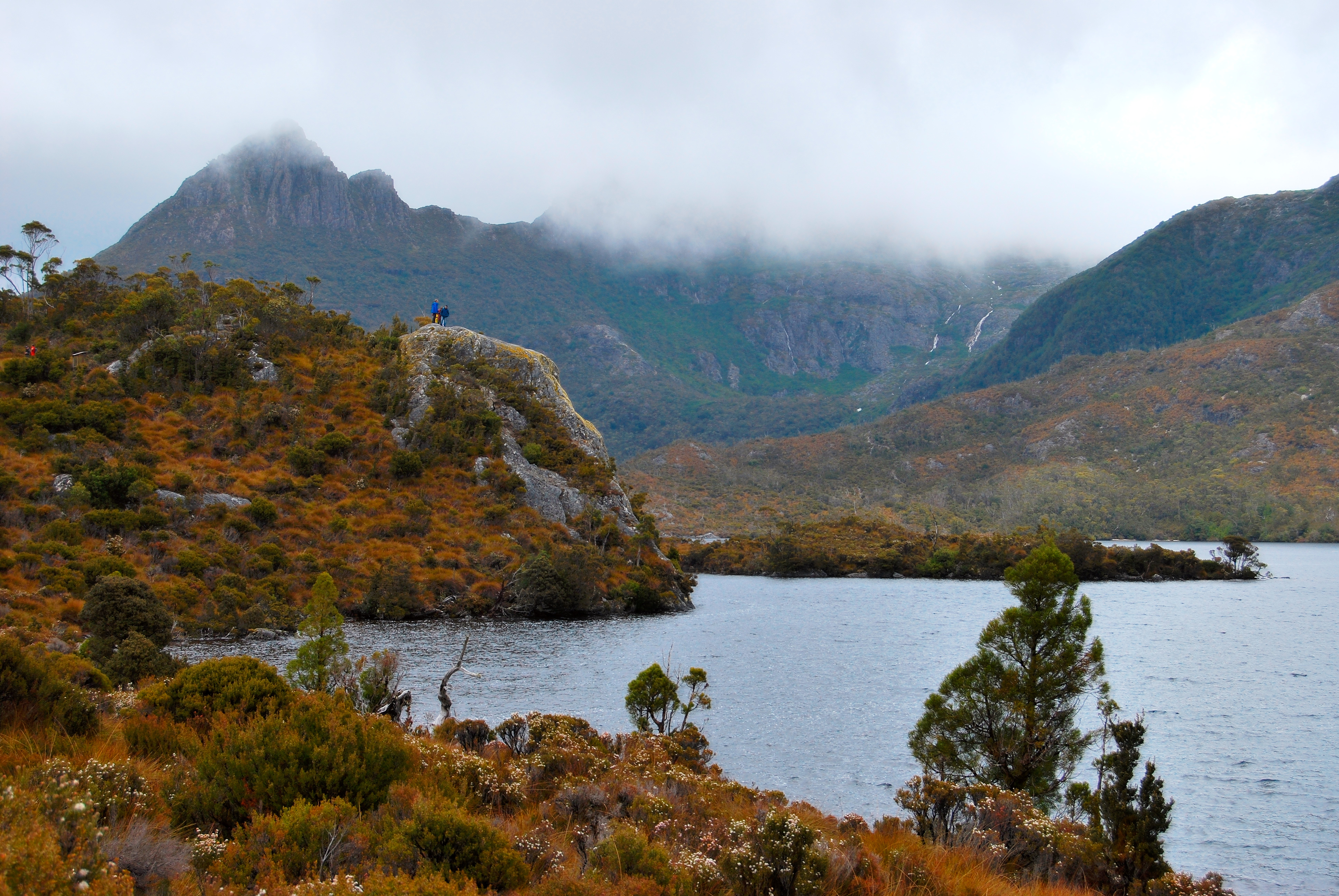 Misty cradle mountain and lake - tasmania.jpg
