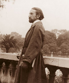 Archivo:Frithjof Schuon in Paris 1929