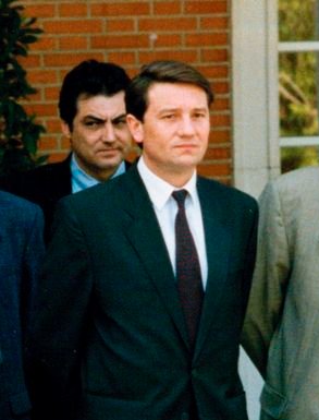 Archivo:(Antonio Gutiérrez) José María Aznar recibe a los representantes sindicales. Pool Moncloa. 15 de mayo de 1996 (cropped)