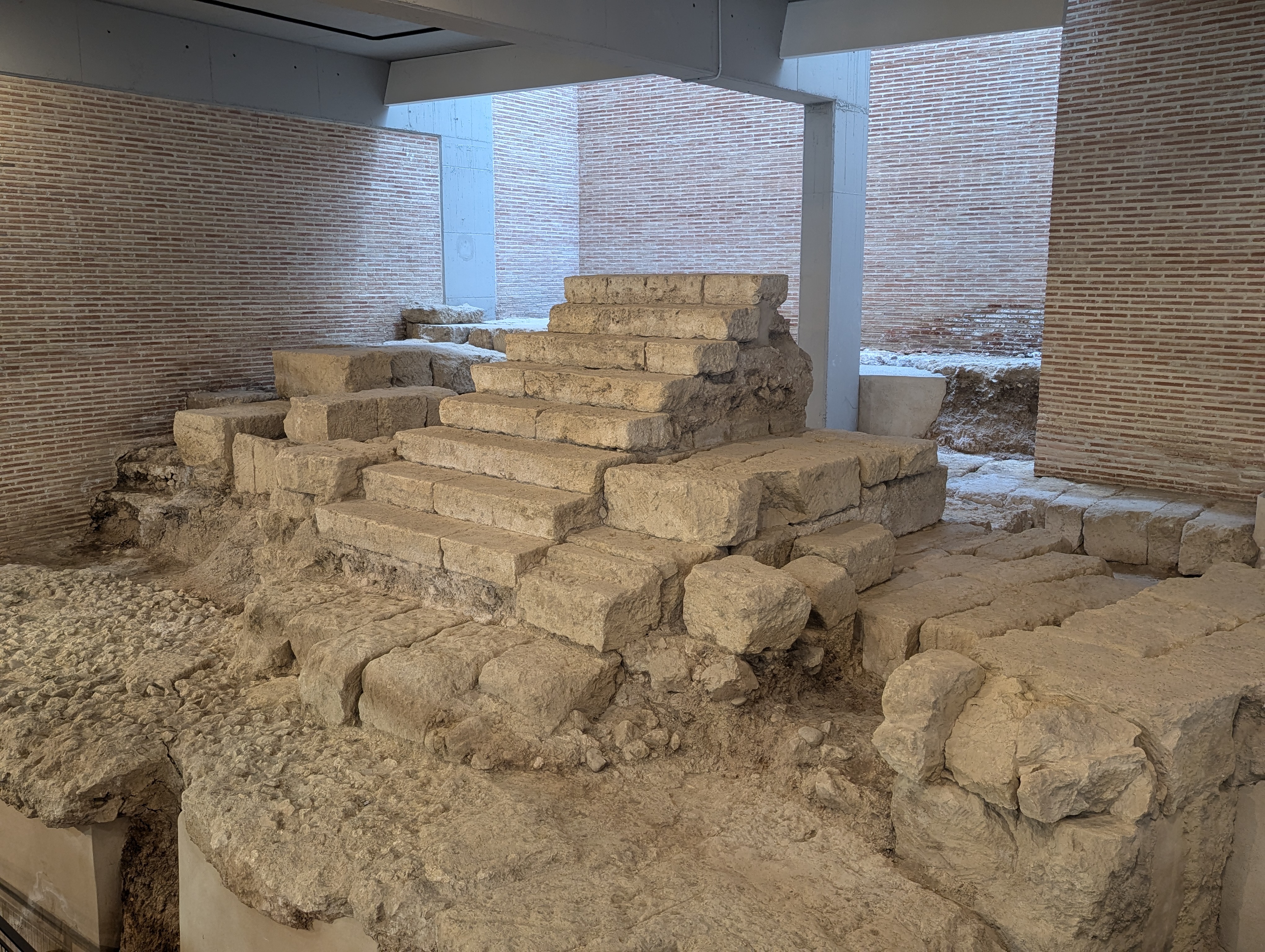 Teatro romano de Córdoba 01.jpg