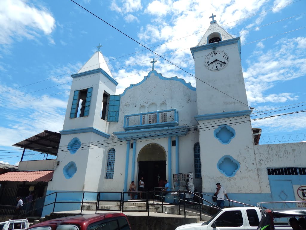Templo de Ciudad Arce.jpg