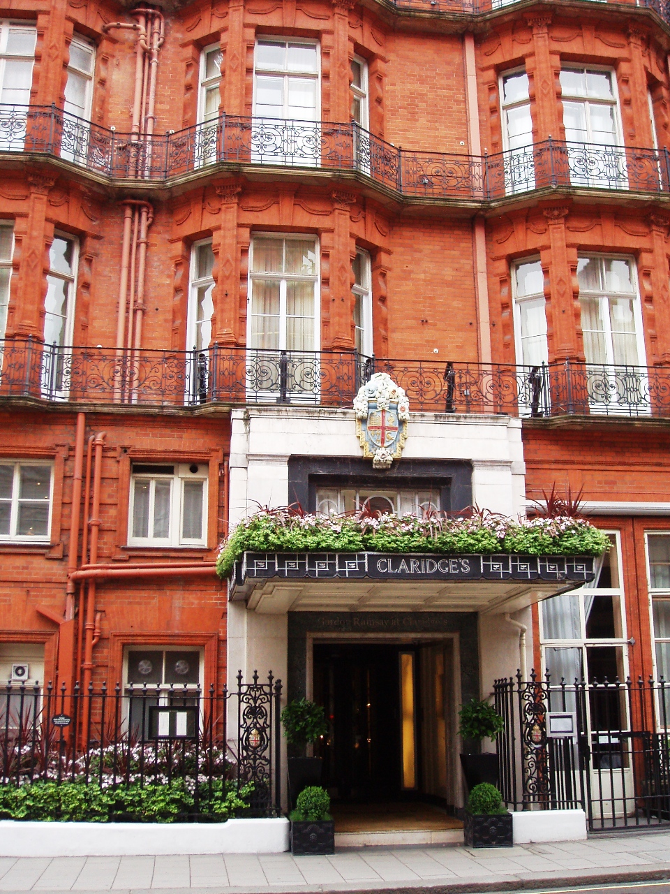 Gordon Ramsay Claridges.jpg