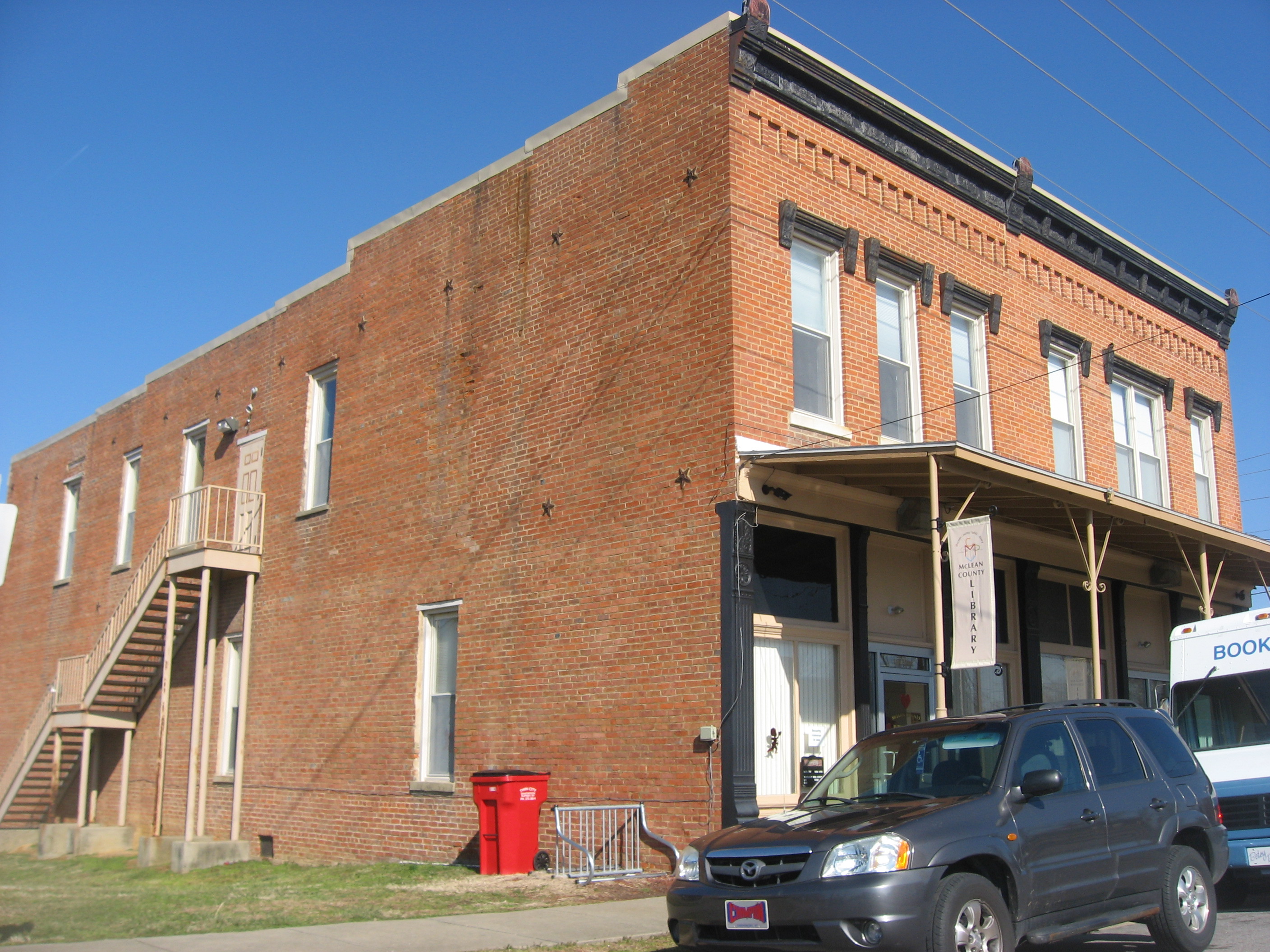 Archivo McLean County Public Library, Livermore