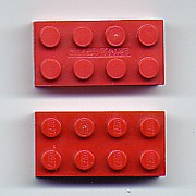 Archivo:Mega Bloks vs. LEGO