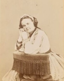 Archivo:HarrietHosmerabout1865