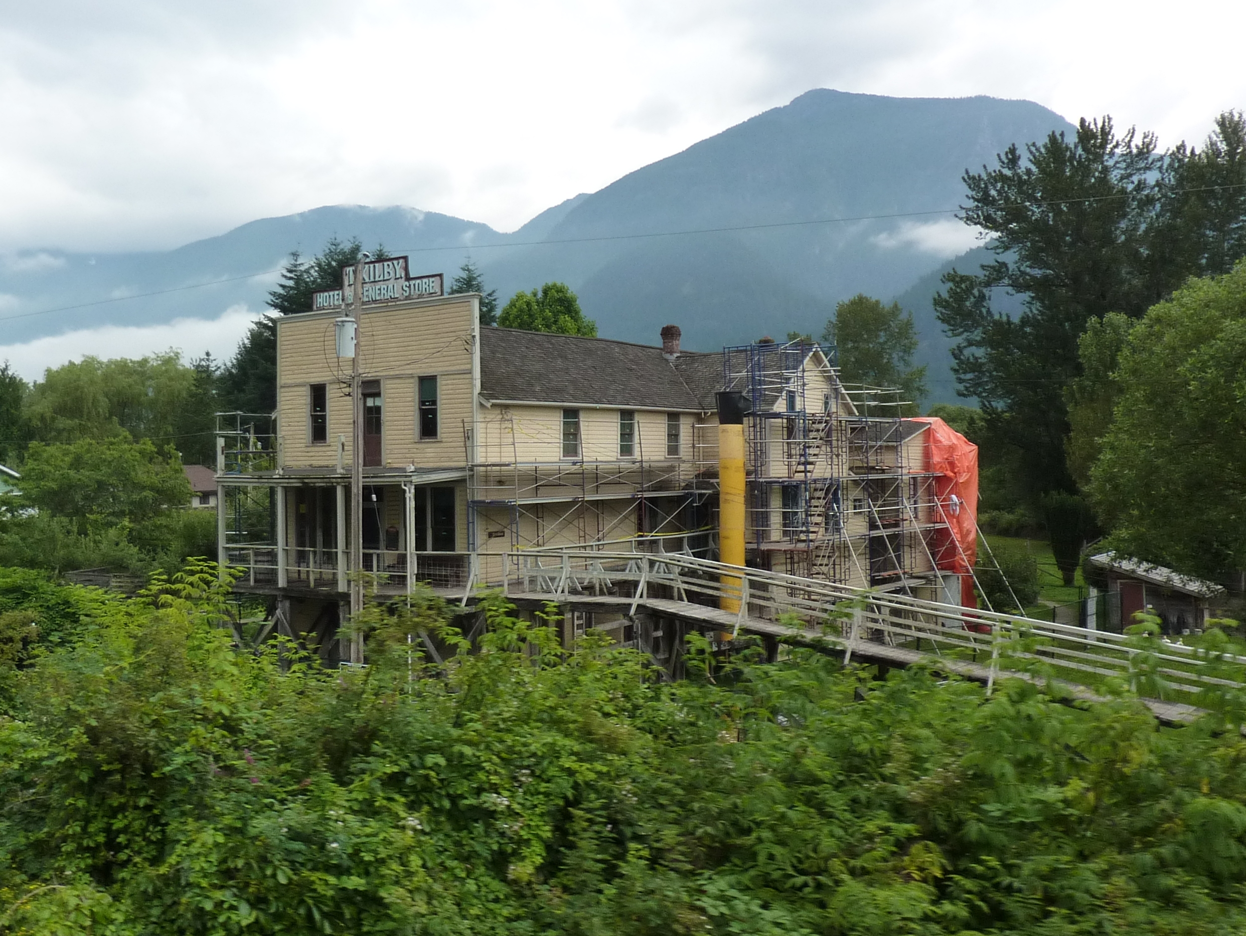 T Kilby Hotel and General Store (5993738449).jpg