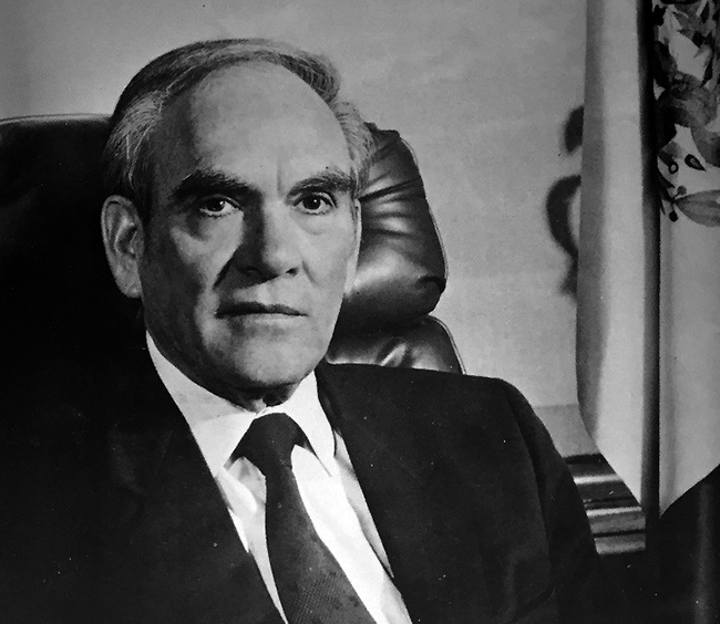 Oscar baylon chacon.jpg