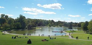 Archivo:Lac-aux-castors (parc du mont Royal, Montréal)