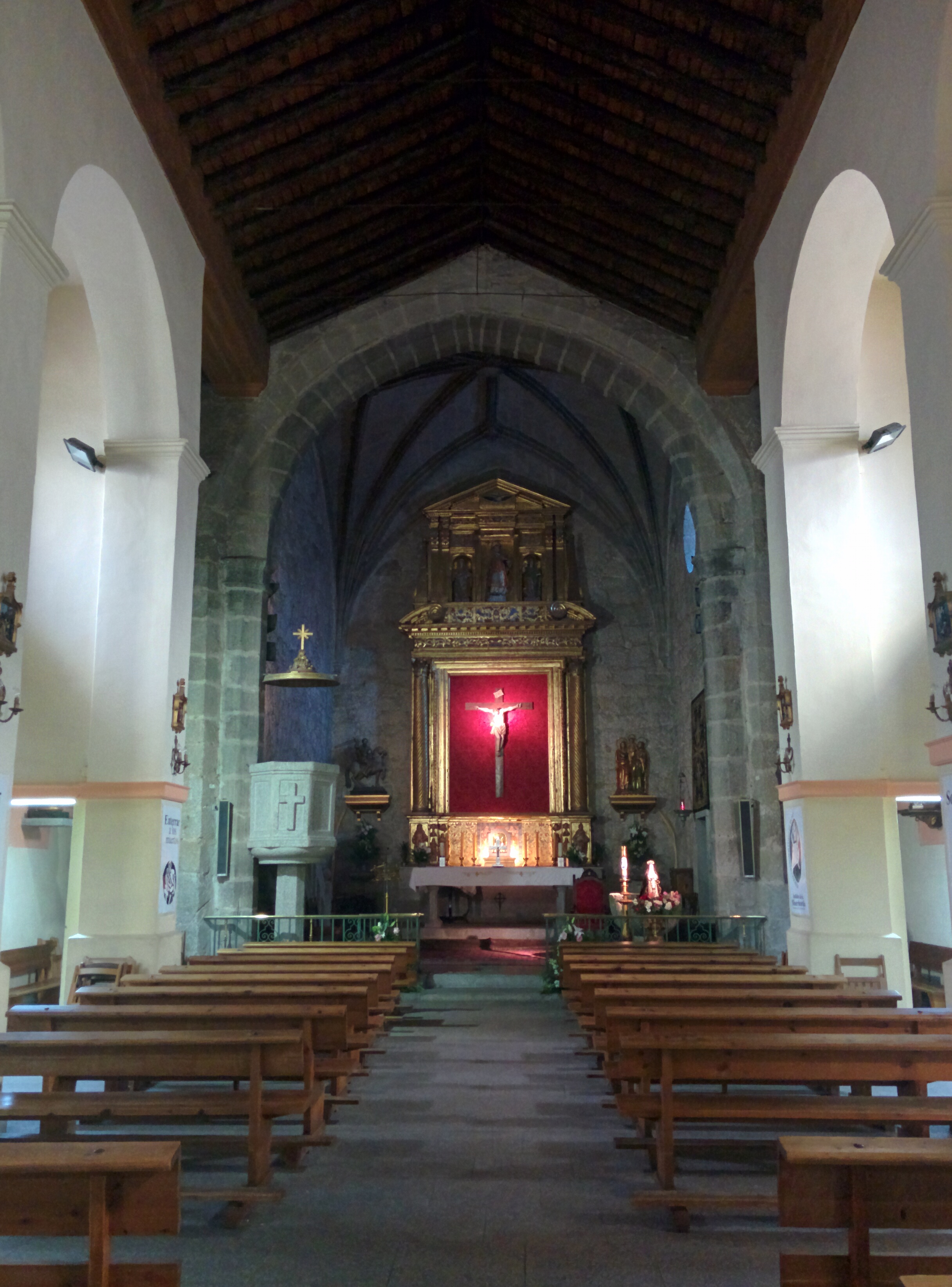 Archivo: Iglesia De Santiago Apóstol (Colmenarejo), Interior