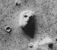 Archivo:Martian face viking cropped