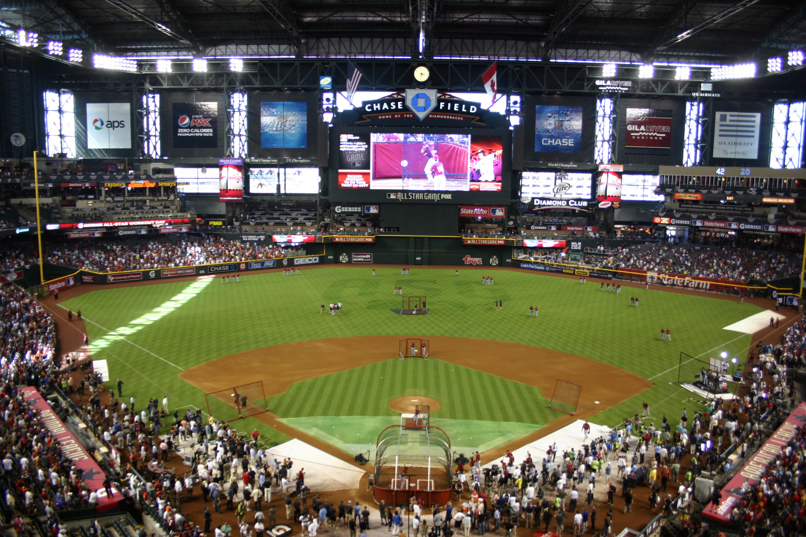 Chase Field - 2011-07-11 - Interior North Upper.jpg