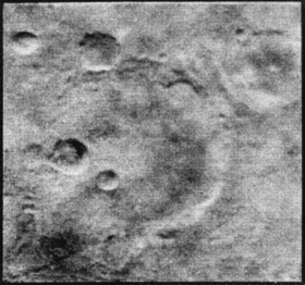 Archivo:Mariner 4 craters