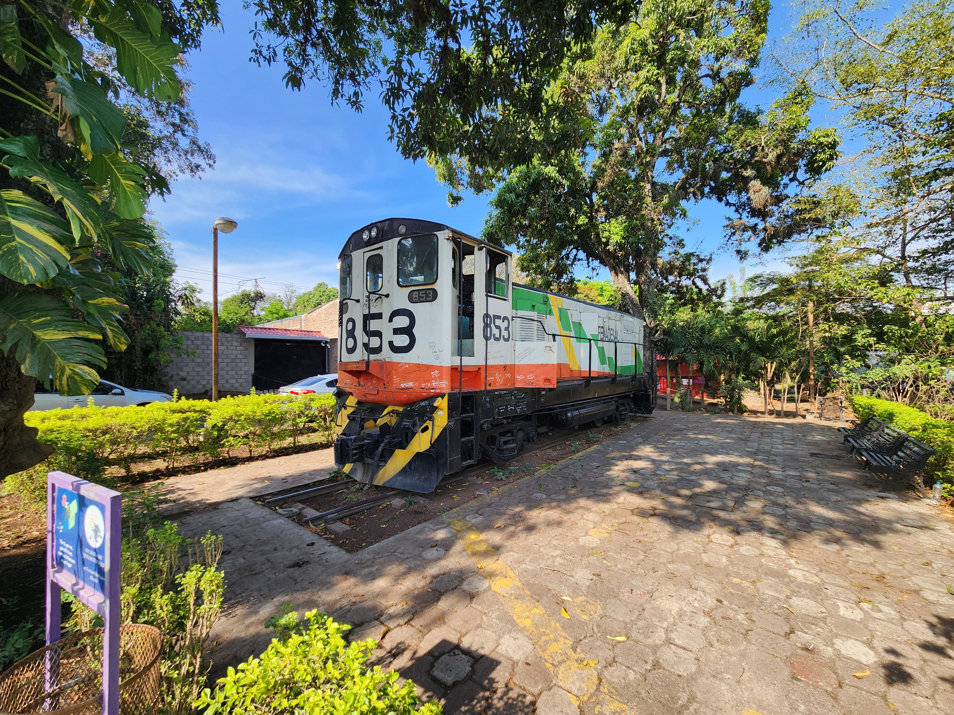 Locomotora853