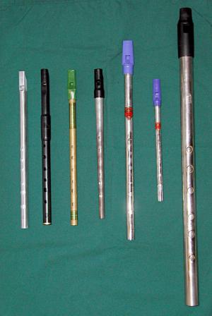 Archivo:Tinwhistles