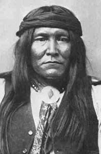 Archivo:Chiricahua Apache scout - Chatto