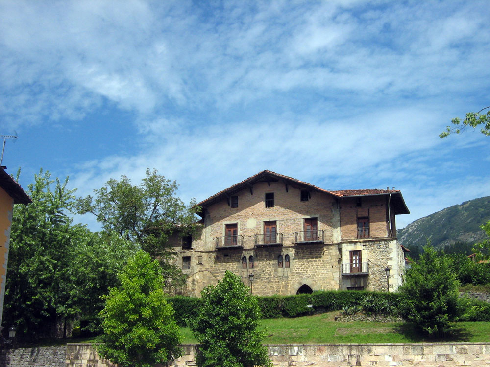 Casa-Torre de Balda.jpg