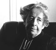 Archivo:Hannah Arendt 1975 (cropped)