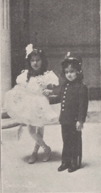 Niña de los Duques de Aliaga y Faustíto Víana.png