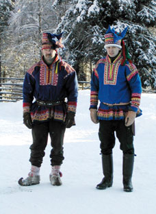 Archivo:Costumes Saami