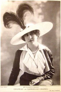 Archivo:Chanel hat from Les Modes 1912
